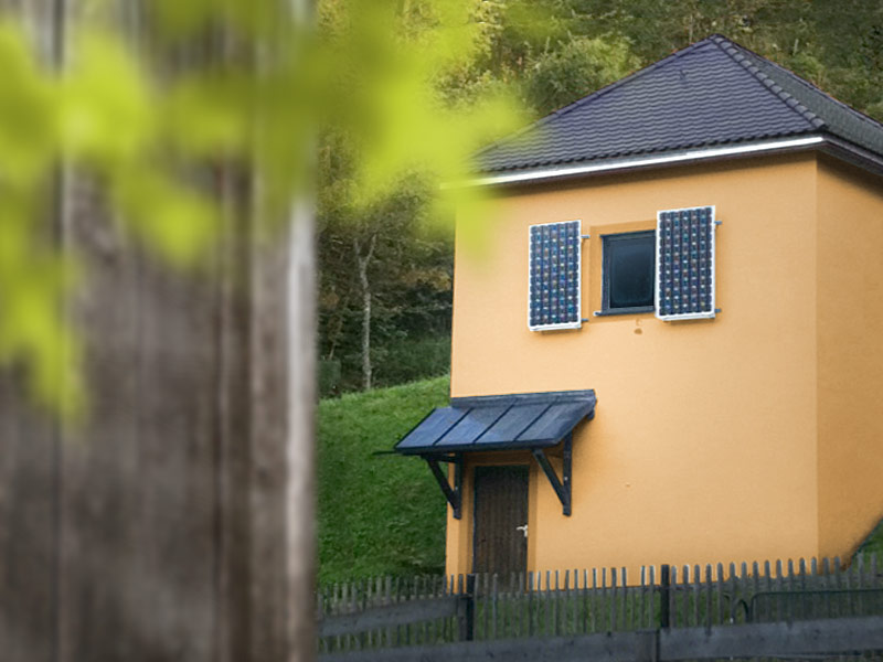 01Photovoltaikfensterlaeden